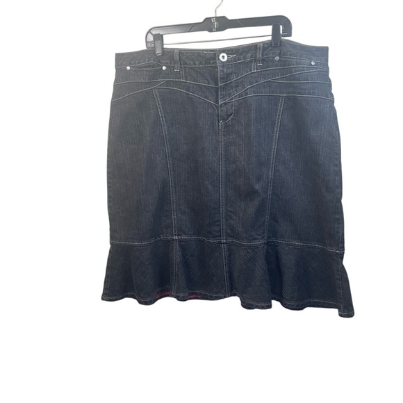 Denim Skirt Ruffle Hem Dark Wash Knee Length Casual‎ - Picture 1 of 10